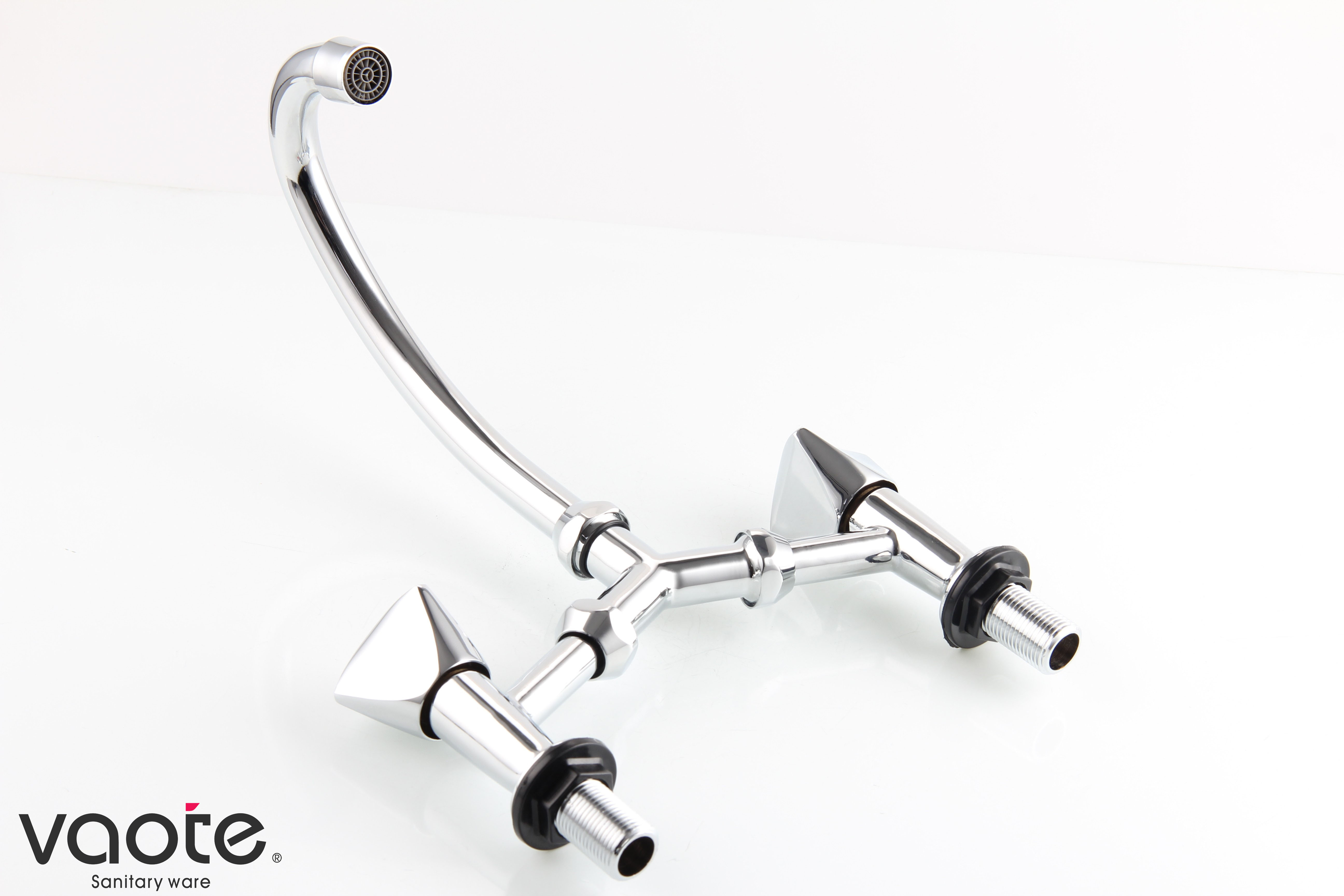 high quality double handle deck mounted faucet