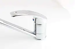 flexible kitchen faucet