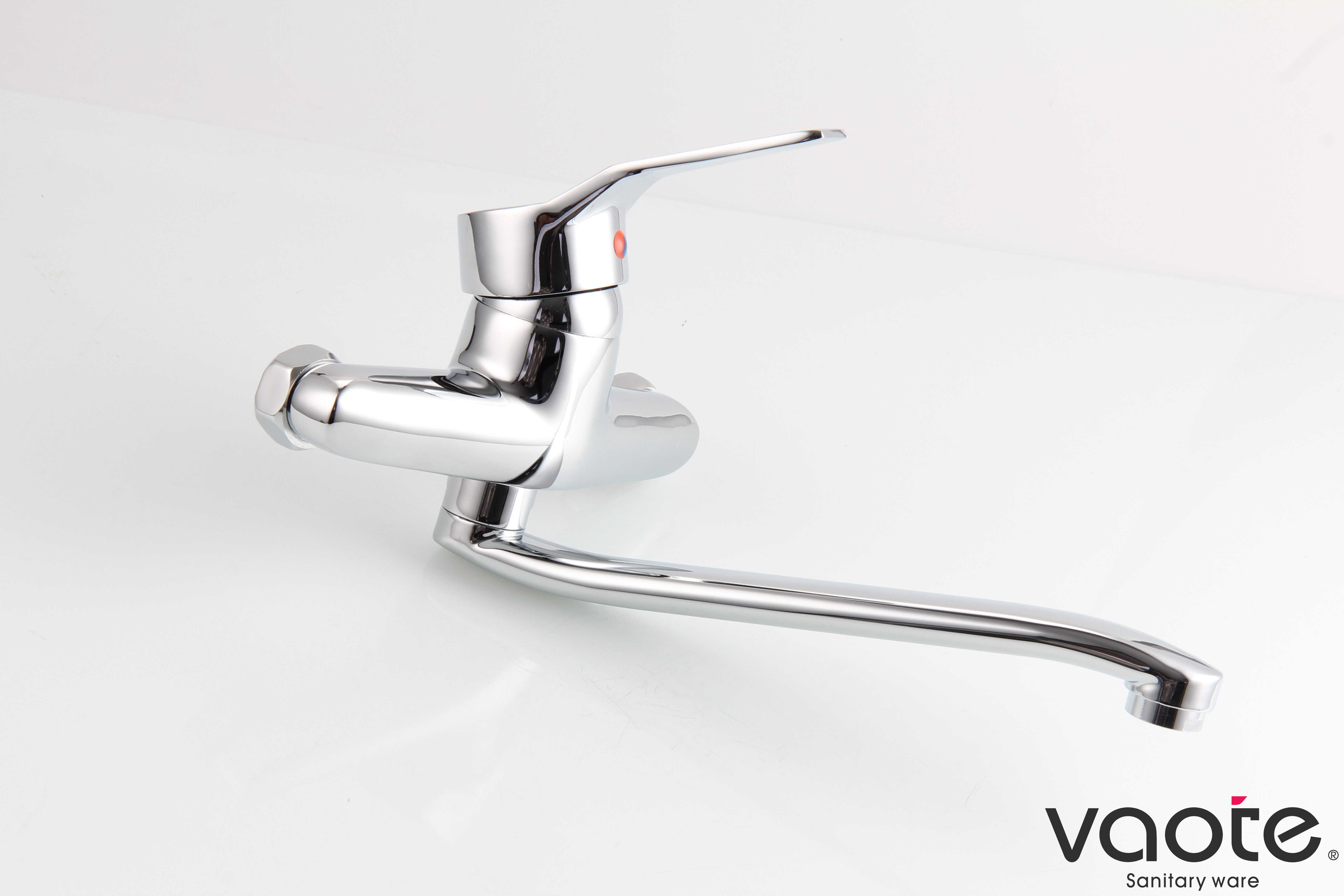 single lever brass body ceramic cartridge kitchen faucet