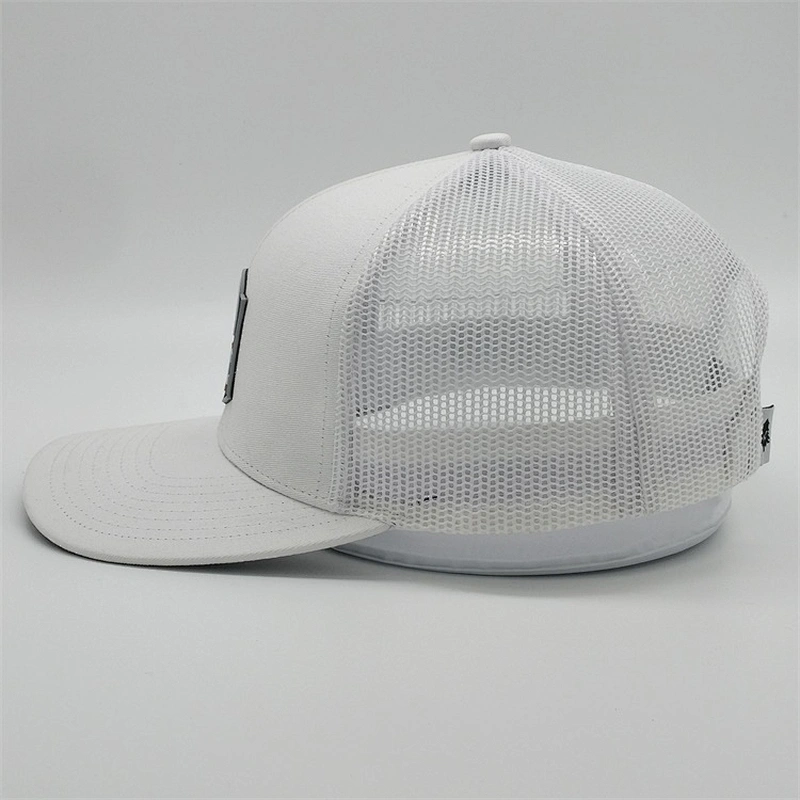 2019 wholesale custom white 6 panel PVC patch adjustable snapback sports hat men fashion outdoor  mesh  trucker caps