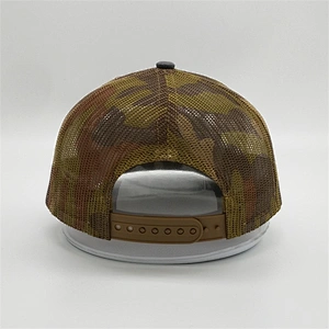 Man Custom 5 Panel Embroidery Caps Camo Trucker Mesh Hat With Woven Patch
