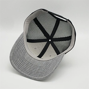 High Quality Grey Snapback hat,   Custom  Logo Mesh Caps Hat ,  Cotton PVC Rubber Patch Trucker Hat