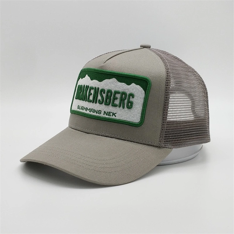 Newest Bright Color Custom 5 Panel 3D Green Embroidery Patch Logo Plastic Press Buckle Mesh Trucker Caps Hat