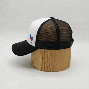 Private Label 5 Panel Foam Front Horse Print Kids Trucker Hats With Rope