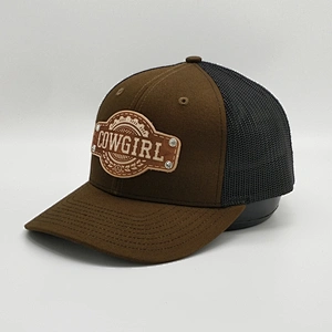 2019 Wholesale Custom 6 Panel Side Embroidered Logo Grey Trucker Hat White Mesh Trucker Cap With Woven Patch
