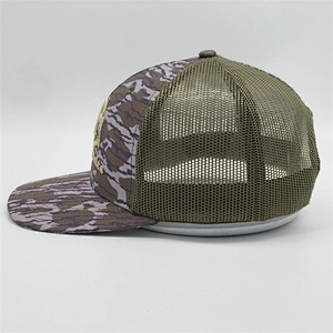 Customized Wholesale Army Green Mesh Digital Screen Camo Printed Trucker Cap Hats With Gold 3D Embroidered