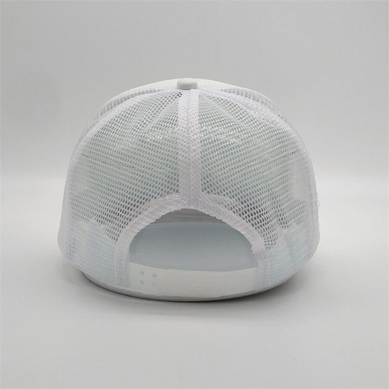 High Quality Custom White Clear Plastic Buckle 5 Panels  Foam Party Mesh Trucker Hats Curve Bill Golden Logo Sports Caps