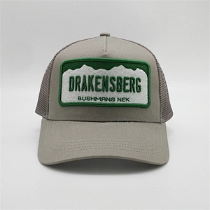 Newest Bright Color Custom 5 Panel 3D Green Embroidery Patch Logo Plastic Press Buckle Mesh Trucker Caps Hat