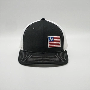 Factory Price Plain Woven Label Usa Flag Patch Snapback Caps PVC Logo Black Trucker Hat With Pvc Patch