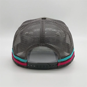 Wholesale Fancy Customised Snapback Plain Baseball Mesh Hats Trucker Caps With Leather Patch