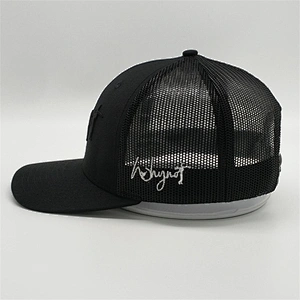 Wholesale New Customized 6 Panel Cotton Embroidery Logo Black Mesh Baseball Hat Trucker Caps