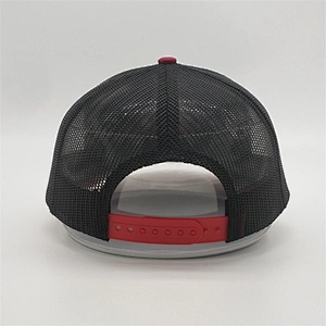 2019 Wholesale Customized 6 Panel Heather Grey 3D Embroidery Pre Curved Red Brim Black Mesh Cap Trucker Hat