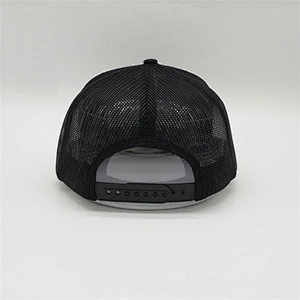 Custom  5 Panel Plain Flat Short Bill  Black Trucker Hats , High Quality Trucker Hats ,  100% Cotton Mesh Trucker Caps