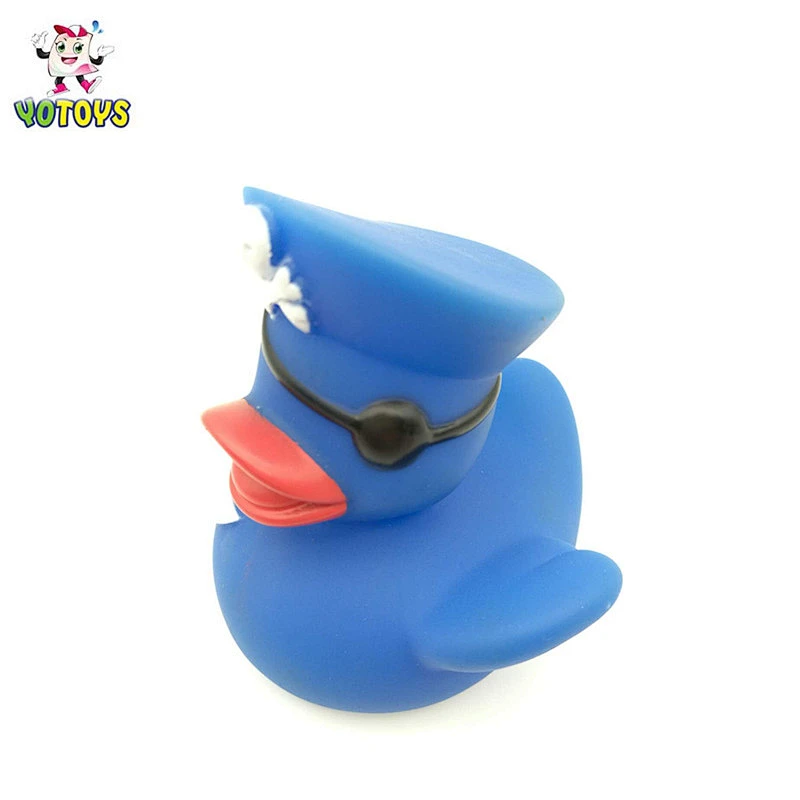 OEM Muti-colored Pirate Vinyl Squirting Plastic Floating Duck for Baby Bath