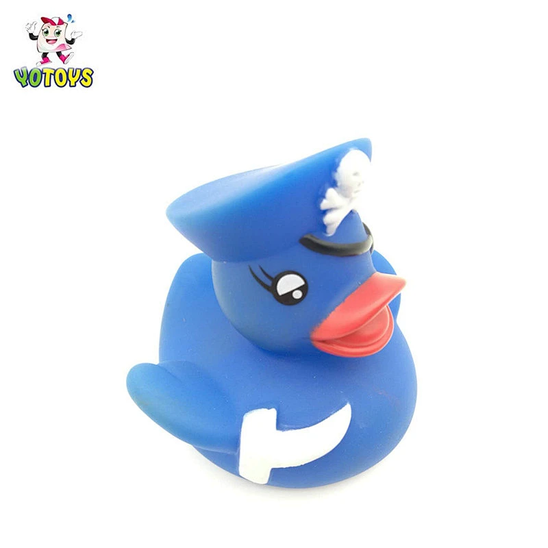 OEM Muti-colored Pirate Vinyl Squirting Plastic Floating Duck for Baby Bath