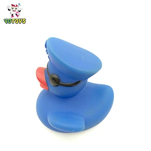 OEM Muti-colored Pirate Vinyl Squirting Plastic Floating Duck for Baby Bath