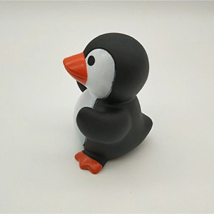 En71 Passed Vinyl Penguin Squirter Baby Toy