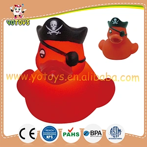 2015 flashing light up LED vinyl toy / Flashing vinyl duck in pirate shape
