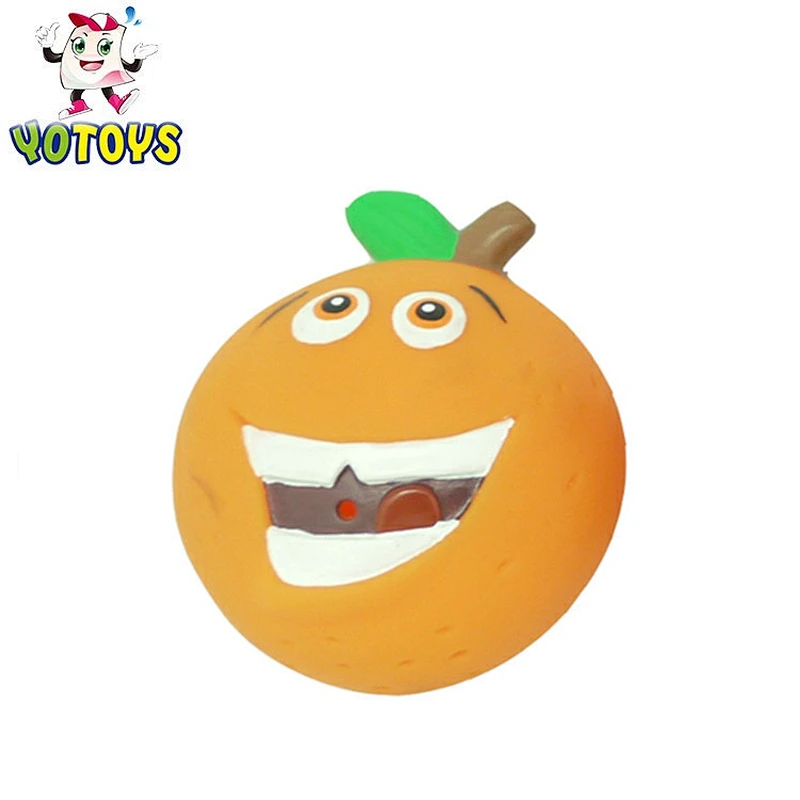 Wholesale high quality mini rubber floating strawberry baby bath toy