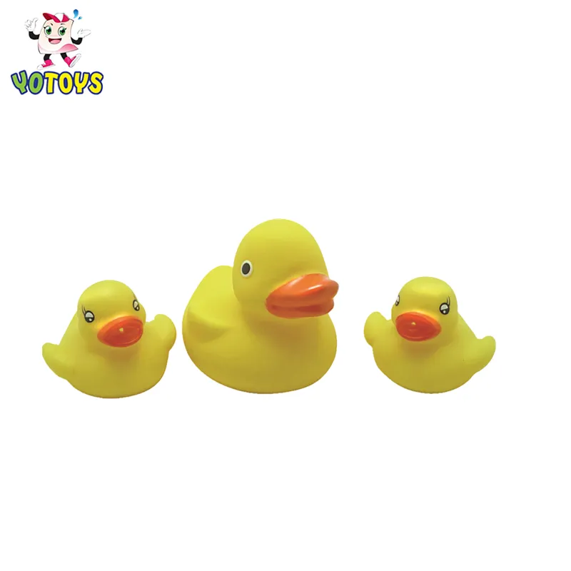 2019 hot selling mini  weighted floating   bath robe  rubber vinyl ducks gift set  for kids