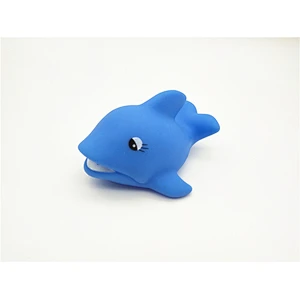 Eco-friendly squirting shale PVC bath toy for kids