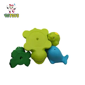 2019 hot selling  Happy   whale  animal family Rubber PVC toys  shower gifts  for baby