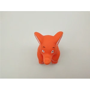 Squeaky Rubber Happy Baby Elephant Toy with Water Squirter