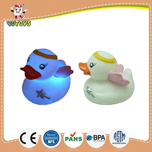 unique design plastic bath duck with led light, custom rubber duck, flashing bath toys for kids