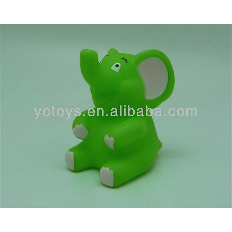 YTBS009A floating squirts toy rubber elephant made for swimming in the bathtub