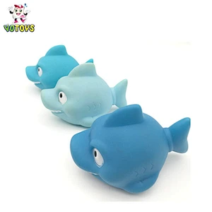 Promotional Eco-Friendly Cheap Fountain Bath Toy Mini Baby Shark Toy