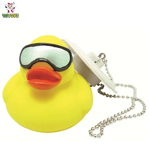 Wholesale plastic baby bath toy for children, water swimming animal toy on a plug