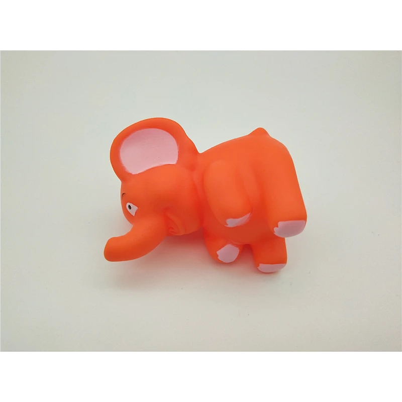 Squeaky Rubber Happy Baby Elephant Toy with Water Squirter