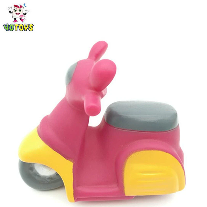 Eco-friendly Plastic Children Toy Vinyl Spray Water Vehicle Bath Toy