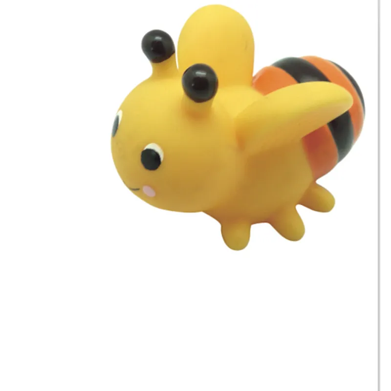 Cute Squirt mini car Rubber Baby Bath Toy for Kids