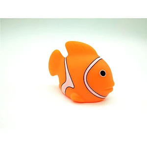 Hot Selling Mini Plastic Fish Water clown fish Toys,Baby Weighted Floating Rubber Sea Animal Toys