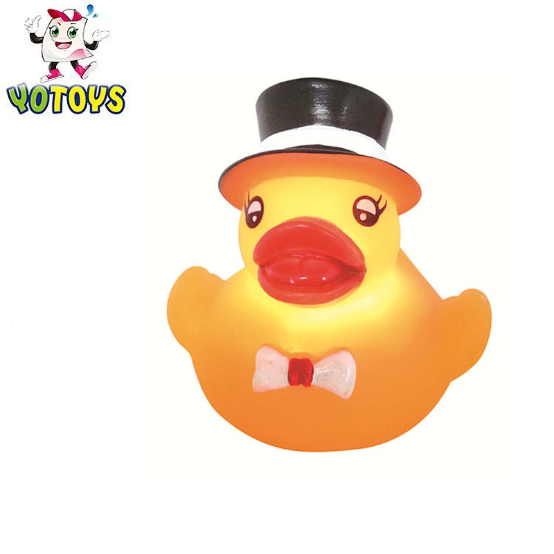 Flashing Yellow Duck with Wreath Led Light Up Bath Toys