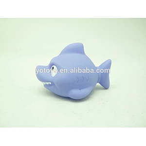 Lovely mixed animals colorful soft rubber float squeeze sound bathing toy for baby