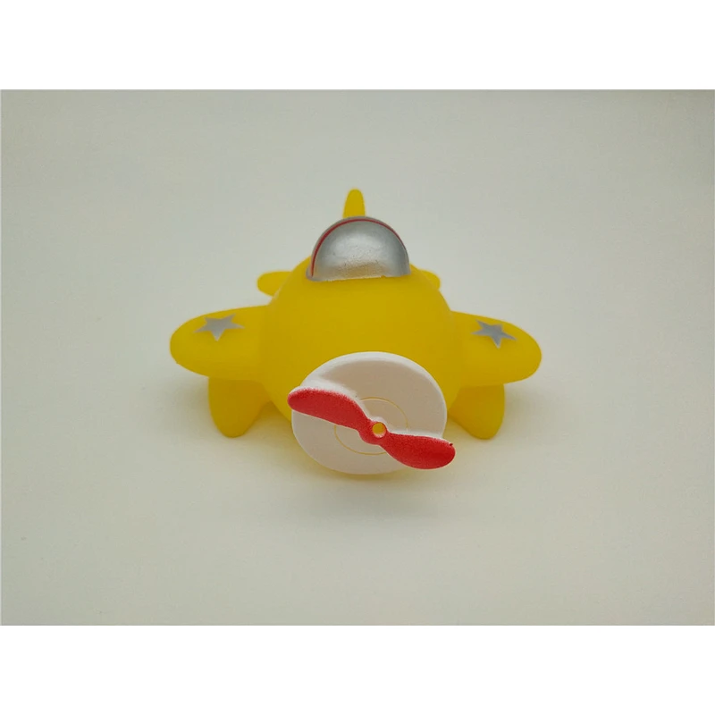 Hot Sale Yellow Soft Vinyl Helicopter Water Squirter Toys