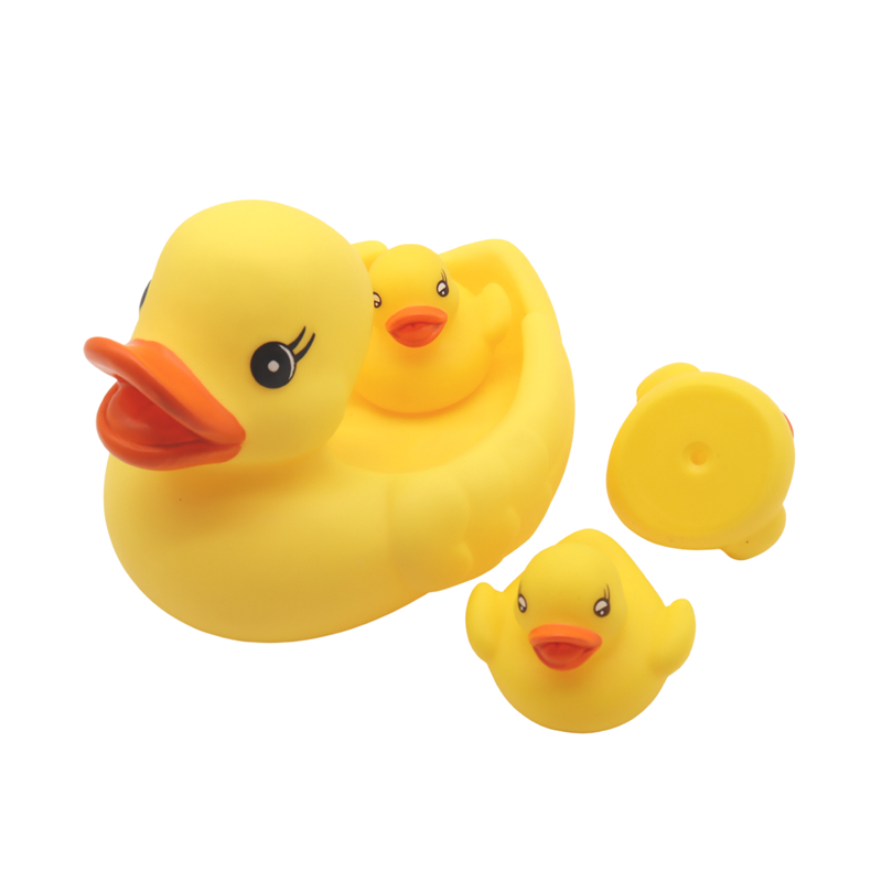 Promotional China PVC Plastic Toy Set rubber Duck crocodile toy animal floating bath toy set for kids