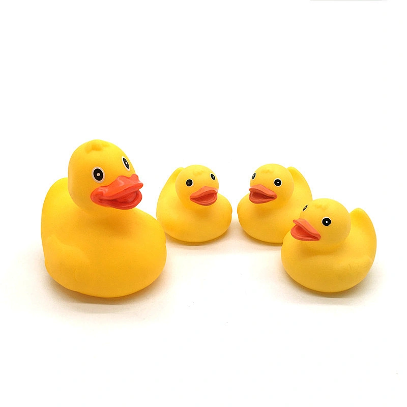 2022 infant toys soft pvc family set toys animal bath toys for toddlers