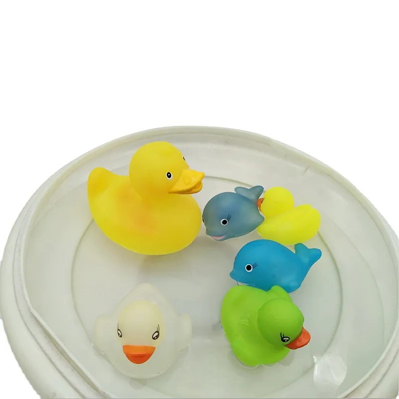 Vinyl CE standard environmental temperature testing rubber bath changing color bath duck