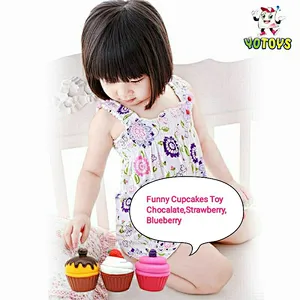 Eco-friendly Vinyl Rubber Strawberry Blueberry Cupcakes Squeaky Baby Bath Toys for Kids Girls Gift