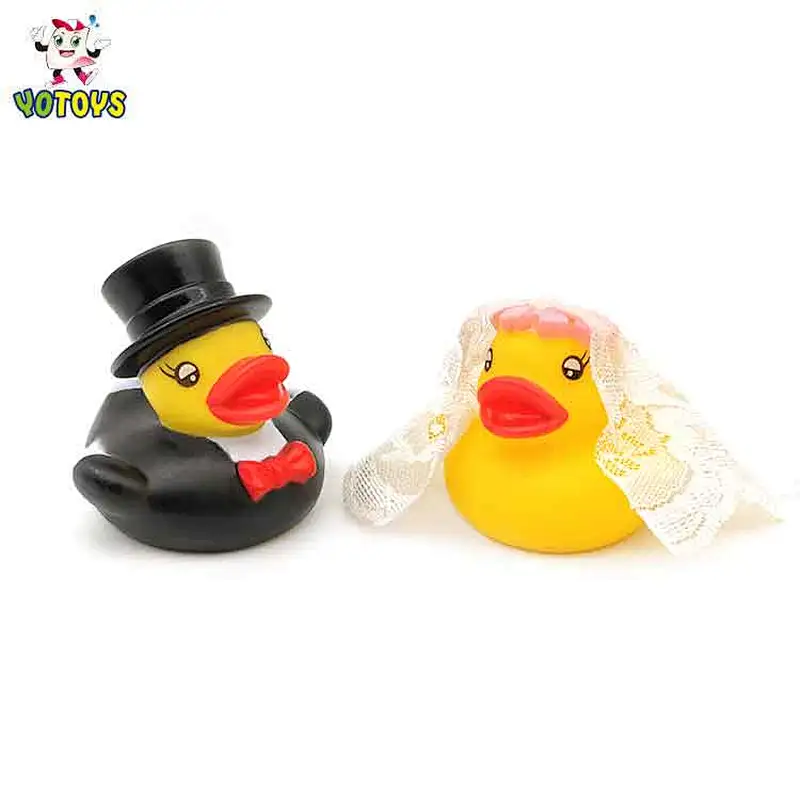 Cute Rubber Duck Juguetes Bride Groom Wedding Bath Duck Bath Toy Set for Baby Girls Shower Gifts