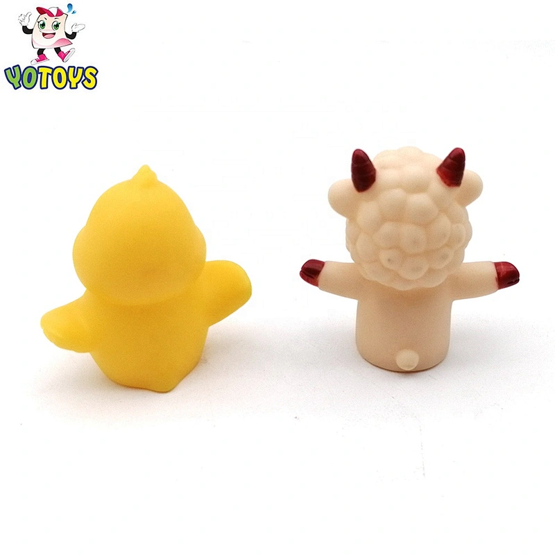 Wholesale Juguetes Cheap Mini Farm Family Animals Finger Puppet Educational Bath Toys for Kids Child