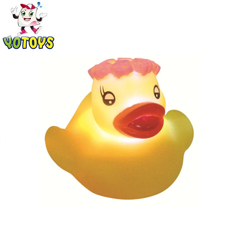 2020 New design colorful bath light floating Duck battery toy light up flashing led bath toys for kids