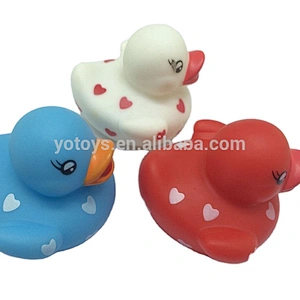 Eco Friendly Pvc Cheap Shower Ducky Floating Rubber Ducks Squirt Squeaky Bath Toy for Baby