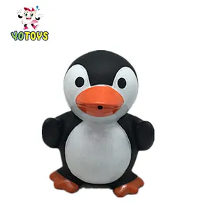 Mainan Anak China Mini Penguin Soft Rubber Floating Squirting Baby Water Bath Toys for Kids