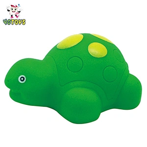 Yotoys manufacturer plastic baby bath set toy waterproof baby bath toys ocean animals squirter for toddler bathing