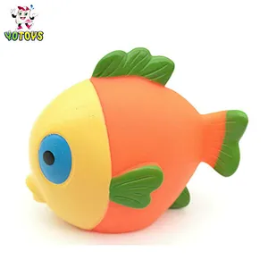Manufacturer Water squirter small plastic rubber sea animal fish clownfish bath toy for baby bath time fun