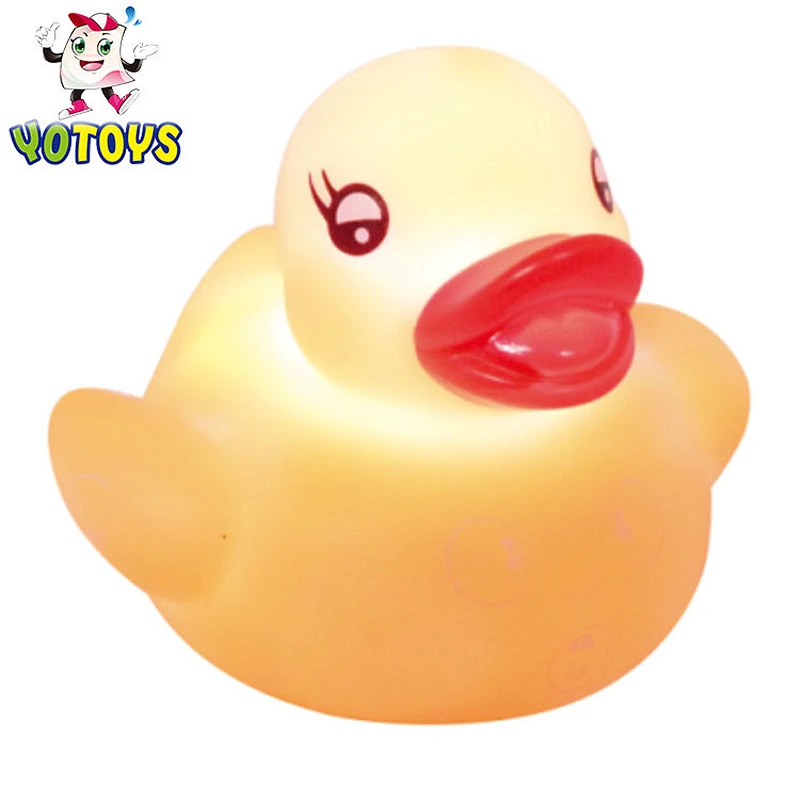 Dongguan Supplies Floating Mini Light Up Flashing Whale Dolphin Animal LED Bath Toys for Kids